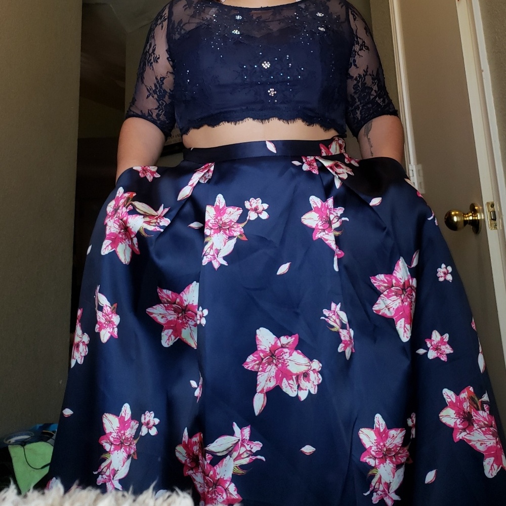 Fiesta fashion 2-piece prom dress.